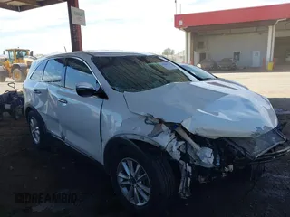 2019 Kia Sorento S with VIN 5XYPG4A55KG558127, listed as a IAAI auction lot 41906728 with 67,248 mi miles and . Bid and sale history available at carsss.com. Image 13.