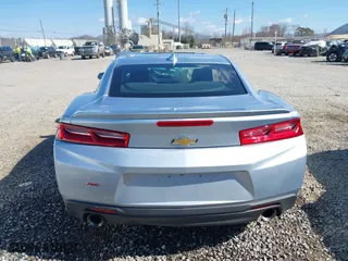 2018 Chevrolet Camaro 1LT with VIN 1G1FB1RS8J0139107, listed as a IAAI auction lot 41883135 with 1 mi miles. Bid and sale history available at carsss.com. Image 15.