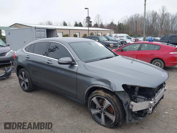 2018 Mercedes-Benz GLC with VIN WDC0J4KB3JF359368, listed as a IAAI auction lot 41337058 with 106,660 mi miles. Bid and sale history available at carsss.com. Image 1.