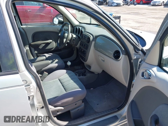 2003 Chrysler PT Cruiser Touring with VIN 3C4FY58B43T605300, listed as a IAAI auction lot 42066668 with 86,323 mi miles. Bid and sale history available at carsss.com. Image 5.