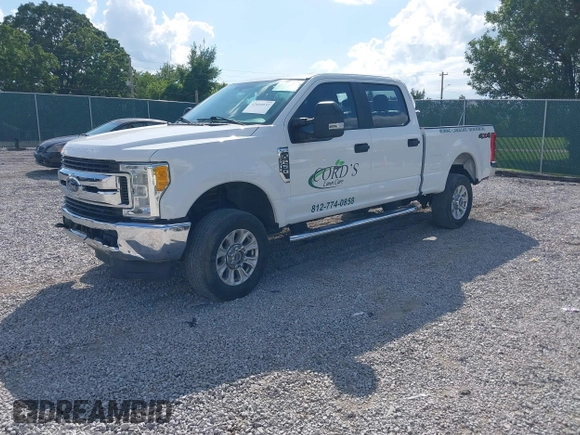 2017 Ford F-250 Lariat z VIN 1FT7W2B61HEC00975, wystawiony jako IAAI lot #42666032 z przebiegiem 72 664 mil mil oraz . Historia ofert i sprzedaży dostępna na DreamBid. Obrazek 21.