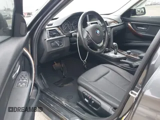 2015 BMW 3 Series 328i с VIN WBA3C1C5XFK123459, выставлен на аукционе IAAI как лот 42439775 с пробегом 94 147 миль миль и . История ставок и продаж доступна на DreamBid. Изображение 5.
