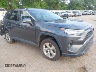 2020 Toyota RAV4 XLE with VIN 2T3P1RFV4LC090760, listed as a IAAI auction lot 42145099 with 73,909 mi miles and . Bid and sale history available at DreamBid. Image 1.