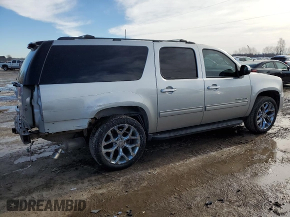2013 GMC Yukon XL SLE with VIN 1GKS1HE02DR203829, listed as a Copart auction lot 42528135 with 191,223 mi miles and Clean Title. Bid and sale history available at carsss.com. Image 3.