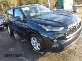 2023 Toyota Highlander L z VIN 5TDKDRAH6PS505375, wystawiony jako IAAI lot #41662089 z przebiegiem 9 700 mil mil oraz . Historia ofert i sprzedaży dostępna na DreamBid. Obrazek 1.