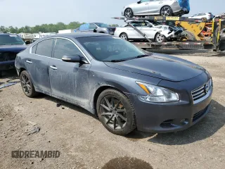 2013 Nissan Maxima SV z VIN 1N4AA5APXDC829243, wystawiony jako Copart lot #59888905 z przebiegiem 318 219 mil mil oraz Czysty tytuł • Clean title. Historia ofert i sprzedaży dostępna na DreamBid. Obrazek 4.