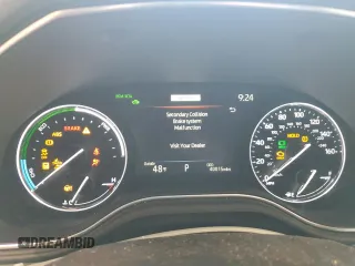 2020 Toyota Avalon Hybrid XLE z VIN 4T1A21FB7LU014807, wystawiony jako Copart lot #38368943 z przebiegiem 40 015 mil mil oraz . Historia ofert i sprzedaży dostępna na DreamBid. Obrazek 9.