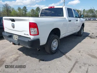 2022 Ram 2500 Tradesman with VIN 3C6UR5CJ6NG203221, listed as a IAAI auction lot 42005686 with 132,446 mi miles. Bid and sale history available at carsss.com. Image 4.