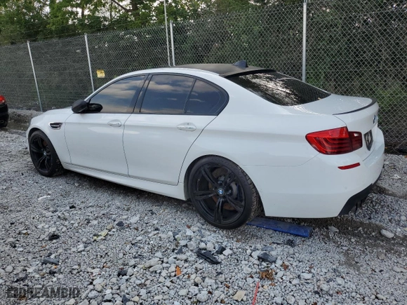 2015 BMW M5 with VIN WBSFV9C5XFD595229, listed as a Copart auction lot 63020514 with 0 mi miles and Salvage Title. Bid and sale history available at carsss.com. Image 2.