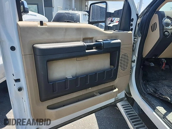 2011 Ford F-250 XL with VIN 1FT7W2BT7BEC63768, listed as a IAAI auction lot 42833330 with 293,135 mi miles and . Bid and sale history available at DreamBid. Image 16.