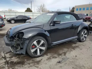 2013 Volkswagen Beetle with VIN 3VW7S7AT3DM819093, listed as a Copart auction lot 49997645 with 43,233 mi miles and Salvage Title. Bid and sale history available at DreamBid. Image 1.