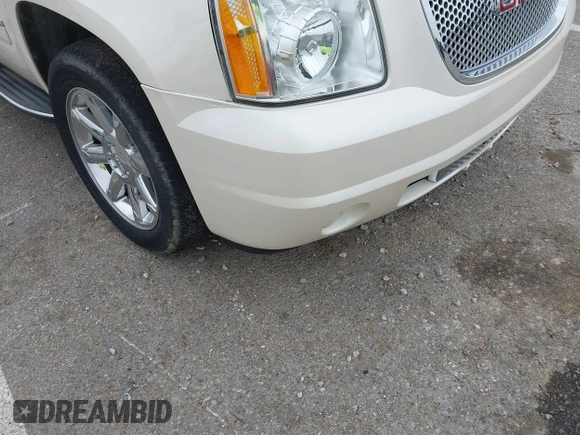 2013 GMC Yukon Denali z VIN 1GKS2EEF4DR358429, wystawiony jako IAAI lot #42182845 z przebiegiem 161 020 mil mil oraz . Historia ofert i sprzedaży dostępna na DreamBid. Obrazek 17.