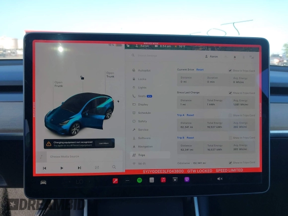 2020 Tesla Model Y Long Range z VIN 5YJYGDEE3LF043800, wystawiony jako IAAI lot #41590220 z przebiegiem 62 341 mil mil oraz . Historia ofert i sprzedaży dostępna na DreamBid. Obrazek 19.