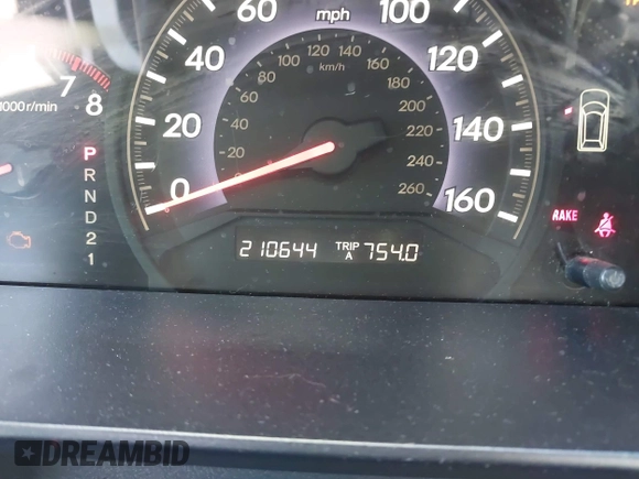 2008 Honda Odyssey LX with VIN 5FNRL38268B025424, listed as a IAAI auction lot 42432326 with 210,644 mi miles and . Bid and sale history available at DreamBid. Image 15.