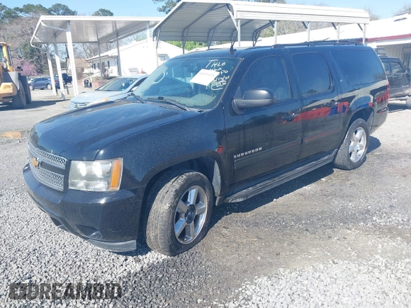 2011 Chevrolet Suburban LT with VIN 1GNSCJE06BR402433, listed as a IAAI auction lot 41819335 with 203,335 mi miles. Bid and sale history available at carsss.com. Image 17.