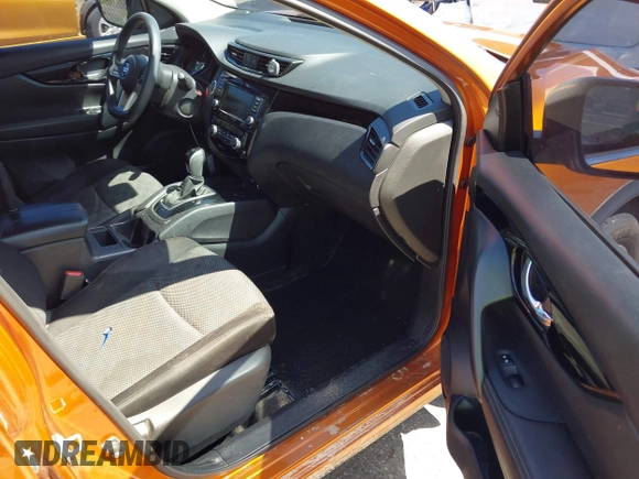 2020 Nissan Rogue Sport SV with VIN JN1BJ1CV2LW277014, listed as a IAAI auction lot 41974067 with 122,942 mi miles. Bid and sale history available at carsss.com. Image 5.