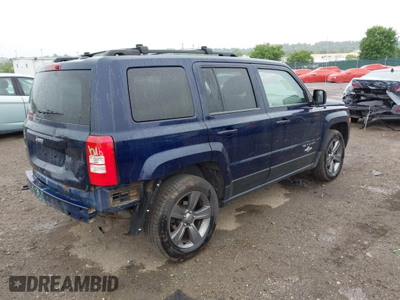 2013 Jeep Patriot Latitude z VIN 1C4NJRFB7DD249572, wystawiony jako IAAI lot #42350829 z przebiegiem 65 898 mil mil oraz . Historia ofert i sprzedaży dostępna na DreamBid. Obrazek 4.