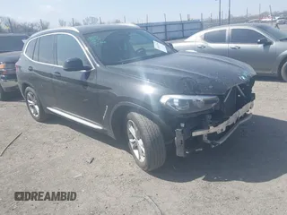 2019 BMW X3 sDrive30i z VIN 5UXTR7C52KLF24627, wystawiony jako IAAI lot #41821295 z przebiegiem 98 308 mil mil oraz . Historia ofert i sprzedaży dostępna na DreamBid. Obrazek 1.