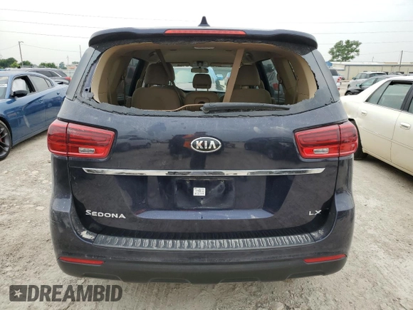 2020 Kia Sedona LX with VIN KNDMB5C1XL6618134, listed as a Copart auction lot 55924724 with 95,414 mi miles and Clean Title. Bid and sale history available at DreamBid. Image 6.