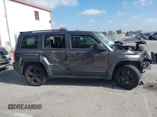 2015 Jeep Patriot Sport z VIN 1C4NJPBA5FD397708, wystawiony jako IAAI lot #42266719 z przebiegiem 98 342 mil mil oraz . Historia ofert i sprzedaży dostępna na DreamBid. Obrazek 14.