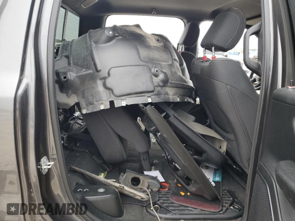2020 Ram 1500 Lone Star with VIN 1C6RREFT8LN372504, listed as a Copart auction lot 45319515 with 93,460 mi miles and Salvage title. Bid and sale history available at DreamBid. Image 10.