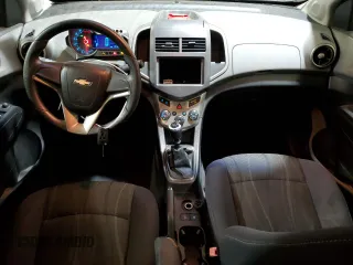 2012 Chevrolet Sonic LT z VIN 1G1JD5SH2C4148200, wystawiony jako Copart lot #74896064 z przebiegiem 104 692 mil mil oraz Szkoda całkowita • Salvage title. Historia ofert i sprzedaży dostępna na DreamBid. Obrazek 8.