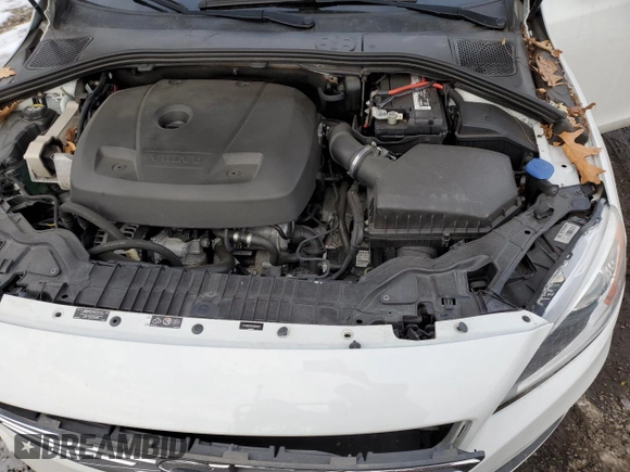 2017 Volvo V60 Premier with VIN YV140MEKXH1346821, listed as a Copart auction lot 88649475 with 68,048 mi miles and Salvage Title. Bid and sale history available at carsss.com. Image 12.