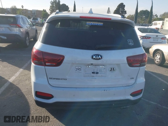 2019 Kia Sorento S V6 with VIN 5XYPG4A57KG532483, listed as a IAAI auction lot 41279048 with 1 mi miles. Bid and sale history available at carsss.com. Image 16.