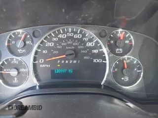 2017 GMC Savana Cargo z VIN 1GTW7AFF7H1915702, wystawiony jako IAAI lot #41768370 z przebiegiem 120 997 mil mil oraz . Historia ofert i sprzedaży dostępna na DreamBid. Obrazek 7.