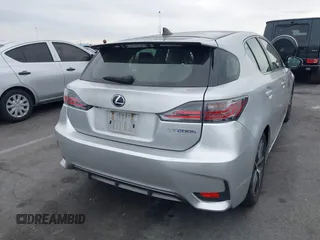 2014 Lexus CT 200h z VIN JTHKD5BH2E2186051, wystawiony jako IAAI lot #40992691 z przebiegiem 119 001 mil mil oraz . Historia ofert i sprzedaży dostępna na DreamBid. Obrazek 4.