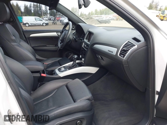 2017 Audi Q5 Premium Plus z VIN WA1M2AFPXHA074239, wystawiony jako IAAI lot #42200424 z przebiegiem 77 540 mil mil oraz . Historia ofert i sprzedaży dostępna na DreamBid. Obrazek 5.