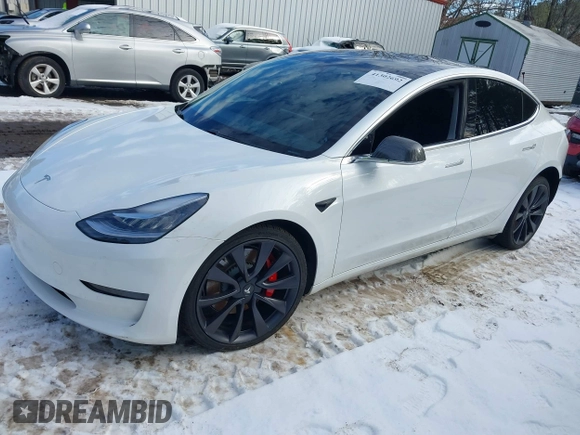 2020 Tesla Model 3 Performance z VIN 5YJ3E1EC5LF791879, wystawiony jako IAAI lot #41302692 z przebiegiem 76 502 mil mil oraz . Historia ofert i sprzedaży dostępna na DreamBid. Obrazek 18.