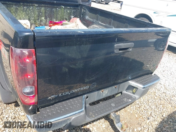 2006 Chevrolet Colorado Z71 with VIN 1GCDS146868221033, listed as a IAAI auction lot 42688211 with 178,151 mi miles and . Bid and sale history available at DreamBid. Image 6.