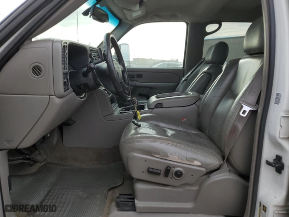 2004 Chevrolet Silverado 2500 Crew Cab LS with VIN 1GCGK23U94F151683, listed as a Copart auction lot 79222754 with NaN miles and Clean Title. Bid and sale history available at carsss.com. Image 7.