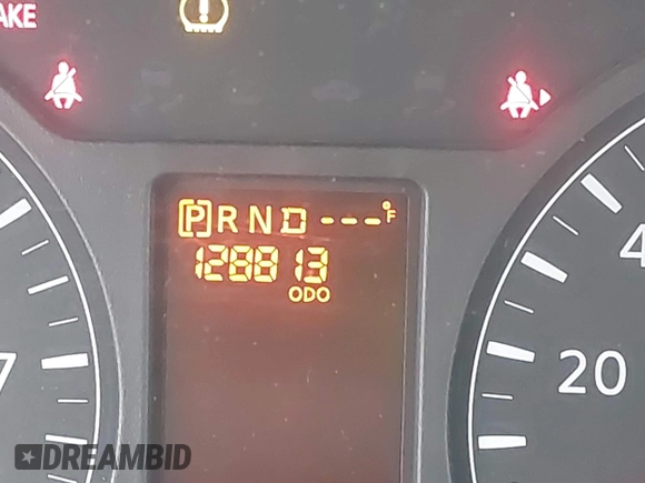 2018 Nissan NV Cargo S z VIN 1N6BF0LY0JN807791, wystawiony jako IAAI lot #41868591 z przebiegiem 128 813 mil mil oraz . Historia ofert i sprzedaży dostępna na DreamBid. Obrazek 16.