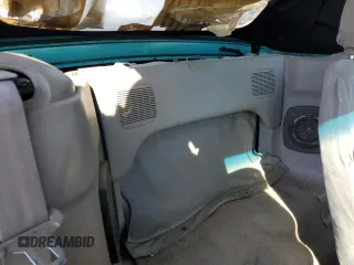 1993 Geo Metro z VIN JG1MR3367PK201491, wystawiony jako Copart lot #41543565 z przebiegiem 61 829 mil mil oraz Tytuł czysty. Historia ofert i sprzedaży dostępna na DreamBid. Obrazek 10.