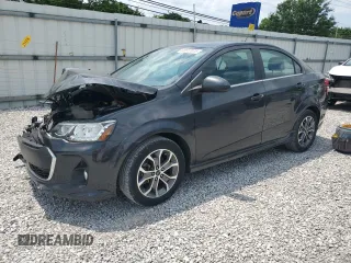 2018 Chevrolet Sonic LT z VIN 1G1JD5SH0J4126726, wystawiony jako Copart lot #60512075 z przebiegiem 44 235 mil mil oraz Szkoda całkowita • Salvage title. Historia ofert i sprzedaży dostępna na DreamBid. Obrazek 1.