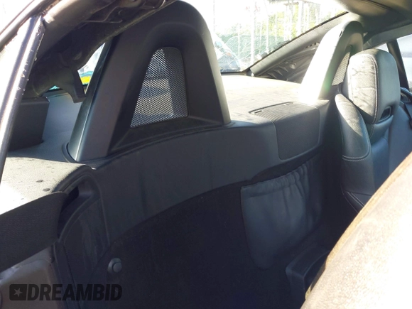 2014 Mercedes-Benz SLK 250 с VIN WDDPK4HAXEF083492, выставлен на аукционе IAAI как лот 42289662 с пробегом 100 118 миль миль и . История ставок и продаж доступна на DreamBid. Изображение 8.