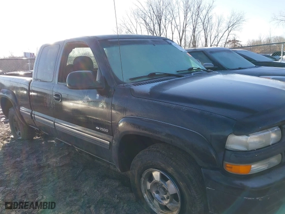 2000 Chevrolet Silverado 1500 LS with VIN 2GCEK19T1Y1112633, listed as a IAAI auction lot 41769926 with 87,690 mi miles. Bid and sale history available at carsss.com. Image 12.