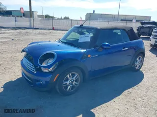 2013 MINI Cooper Convertible with VIN WMWZN3C56DT135566, listed as a IAAI auction lot 41414064 with 58,593 mi miles. Bid and sale history available at carsss.com. Image 17.