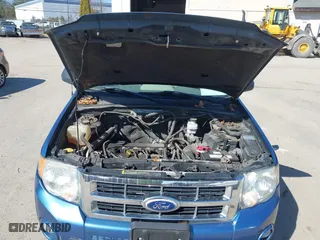 2010 Ford Escape XLT with VIN 1FMCU0D79AKB07543, listed as a IAAI auction lot 41846743 with 165,883 mi miles. Bid and sale history available at carsss.com. Image 10.