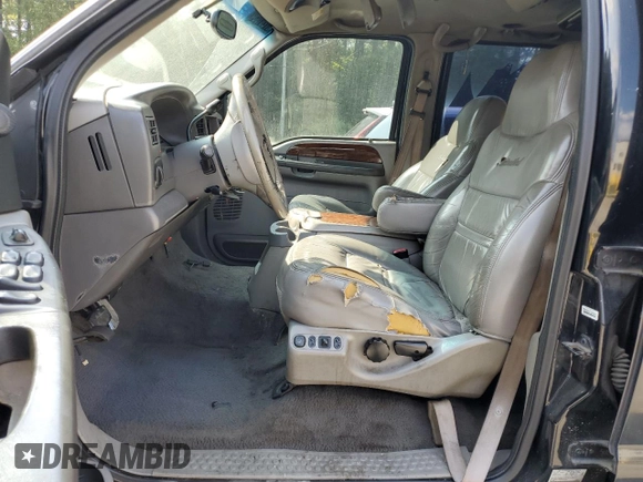 2000 Ford Excursion Limited with VIN 1FMNU43S6YEC87756, listed as a Copart auction lot 67281054 with 180,254 mi miles and Non repairable. Bid and sale history available at DreamBid. Image 7.