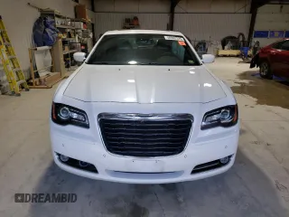 2013 Chrysler 300 with VIN 2C3CCABG7DH682756, listed as a Copart auction lot 48942725 with 136,833 mi miles and Salvage Title. Bid and sale history available at carsss.com. Image 5.