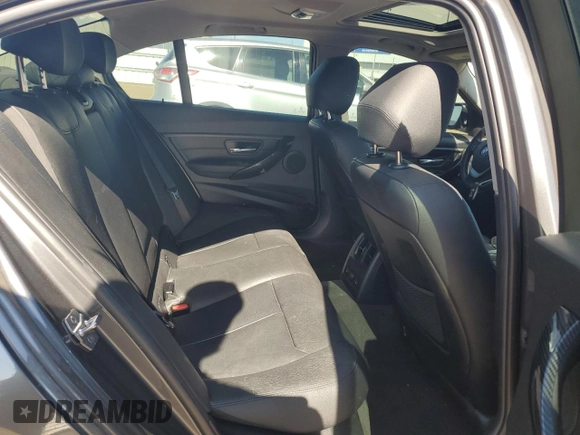 2015 BMW 3 Series 328i xDrive с VIN WBA3B5C55FF961871, выставлен на аукционе Copart как лот 56194425 с пробегом Не указан миль и Чистый • Clean title. История ставок и продаж доступна на DreamBid. Изображение 10.