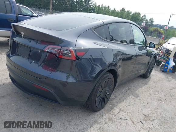 2024 Tesla Model Y с VIN 7SAYGDEDXRF054960, выставлен на аукционе IAAI как лот 42585098 с пробегом 17 703 миль миль и . История ставок и продаж доступна на DreamBid. Изображение 4.