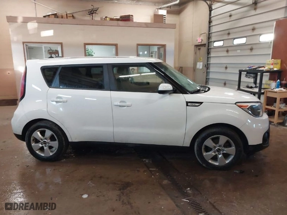 2018 Kia Soul with VIN KNDJN2A26J7605540, listed as a IAAI auction lot 41664678 with 96,351 mi miles. Bid and sale history available at carsss.com. Image 13.