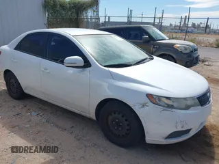 2011 Kia Forte EX with VIN KNAFU4A29B5377256, listed as a IAAI auction lot 42072437 with 190,295 mi miles. Bid and sale history available at carsss.com. Image 1.