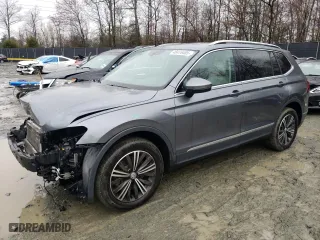 2018 Volkswagen Tiguan SEL with VIN 3VV3B7AX6JM121028, listed as a Copart auction lot 48476485 with 114,919 mi miles and Salvage Title. Bid and sale history available at carsss.com. Image 1.