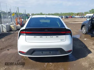 2023 Toyota Prius LE z VIN JTDACAAU7P3009676, wystawiony jako IAAI lot #42186462 z przebiegiem 31 567 mil mil oraz . Historia ofert i sprzedaży dostępna na DreamBid. Obrazek 16.