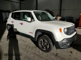 2015 Jeep Renegade Latitude with VIN ZACCJBBH9FPC11483, listed as a Copart auction lot 41689685 with 88,080 mi miles and Clean Title. Bid and sale history available at carsss.com. Image 4.